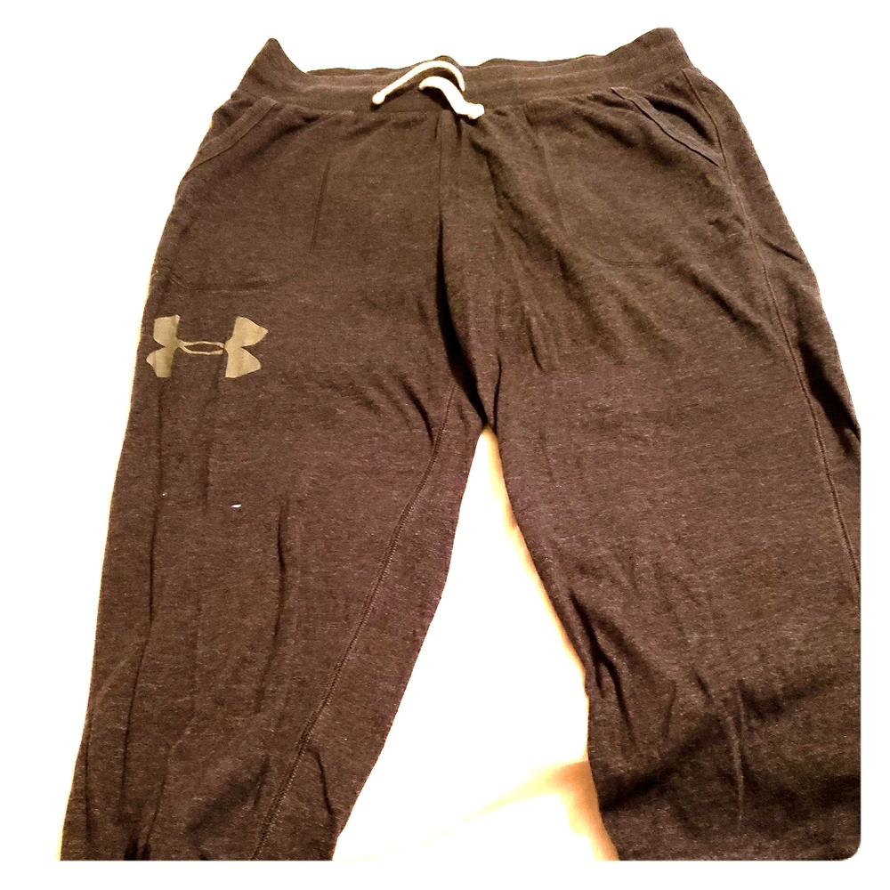 Under Armour jogging pants